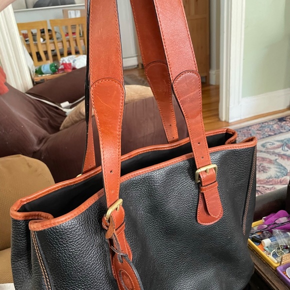 Liz Claiborne Ladies leather bag - Picture 3 of 4